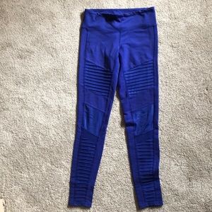 Alo moto yoga leggings